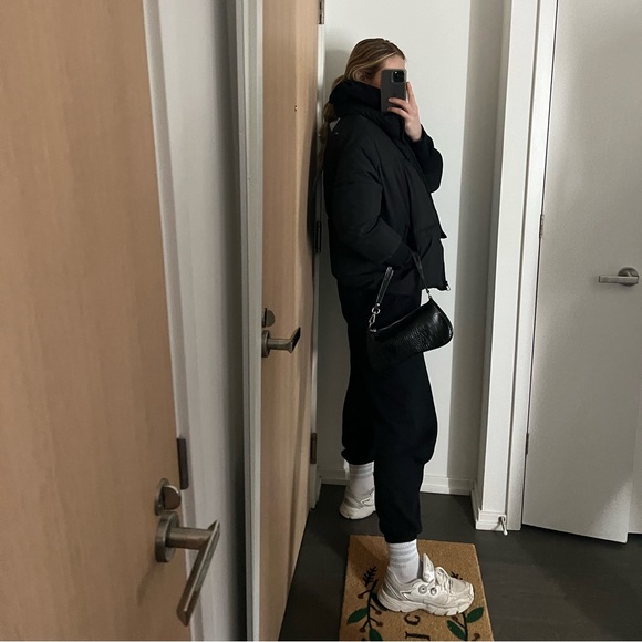 Black Vintage Puffer Jacket in Black - Picture 1 of 2